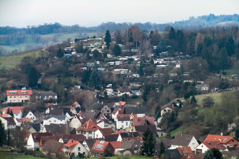 Stellplätze im Morgenlicht